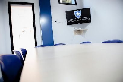 Foto de Academia First | Academia de inglés Motril