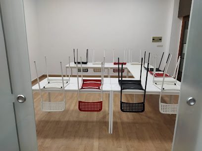 Foto de MC LANGUAGE CENTRE