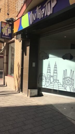 Foto de ON THE TOP IDIOMAS Y REFUERZO SL