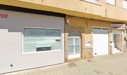 Foto de academia lets go