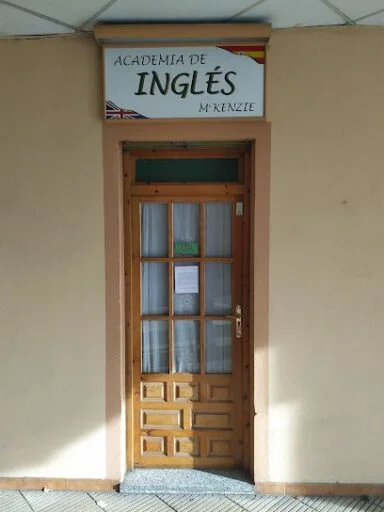 Foto de Academia de inglés McKenzie
