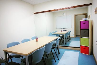 Foto de Magistral Parque Picasso | Academia de Inglés en Salamanca