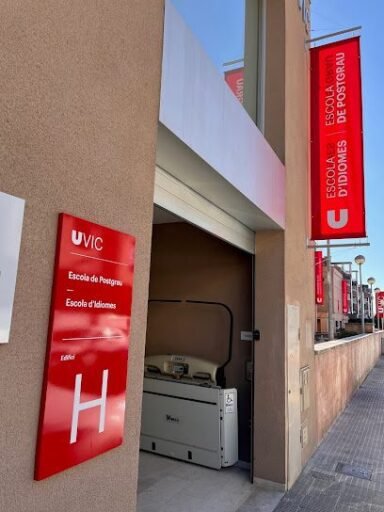 Foto de UVic Escuela de Idiomas