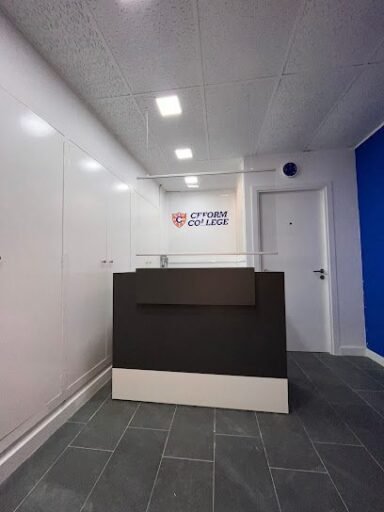Foto de CEFORM COLLEGE - Escuela de idiomas en Lleida