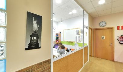 Foto de Charles Dickens English School