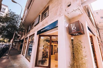 Foto de Number 16 School